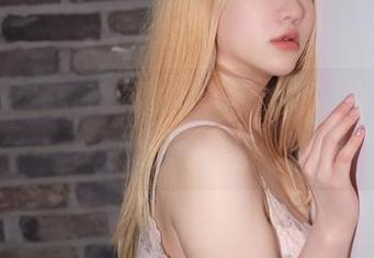 每个角落都在说话，Son Ye Eun浴缸最新图片，不好奇吗？